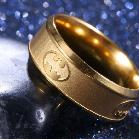 Nwt Men's Stainless Steel Titanium Batman ring - Picture 3 of 6